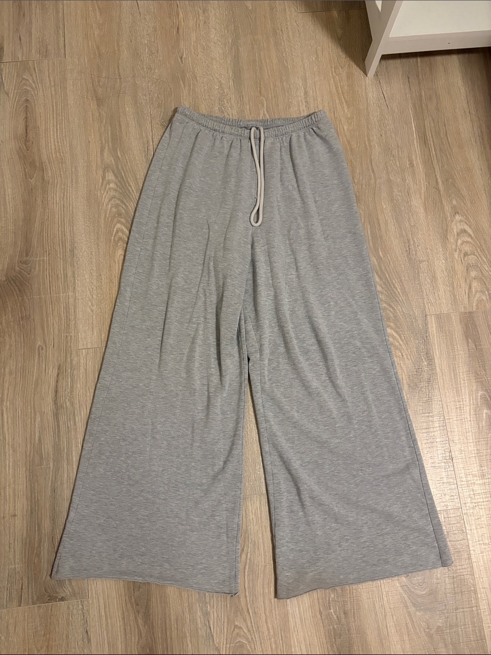 Aerie Gray Wide-Leg Sweatpants